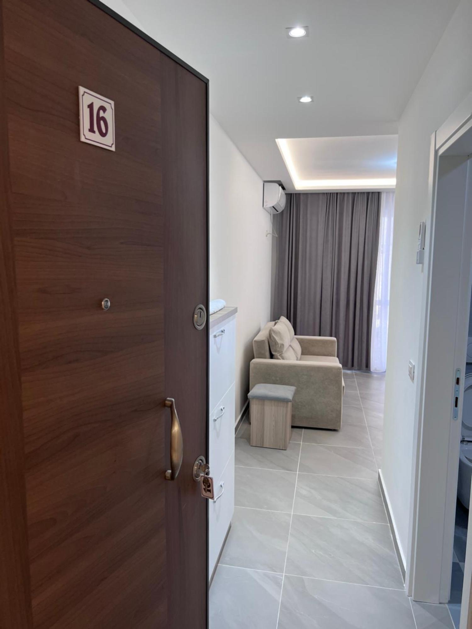 D&D Hotel Shëngjin エクステリア 写真